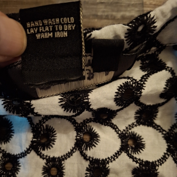 Peck & Peck Collection Black and White Eyelet Tie-Front Jacket. - Picture 8 of 12